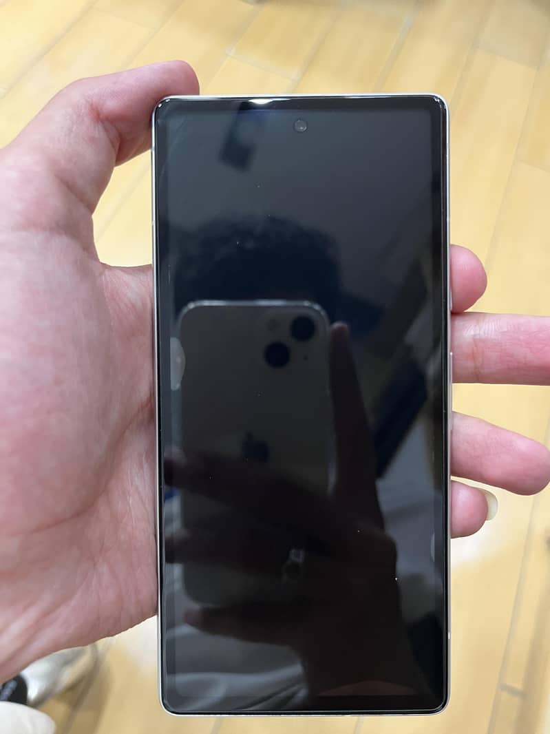 Google Pixel 7a 1
