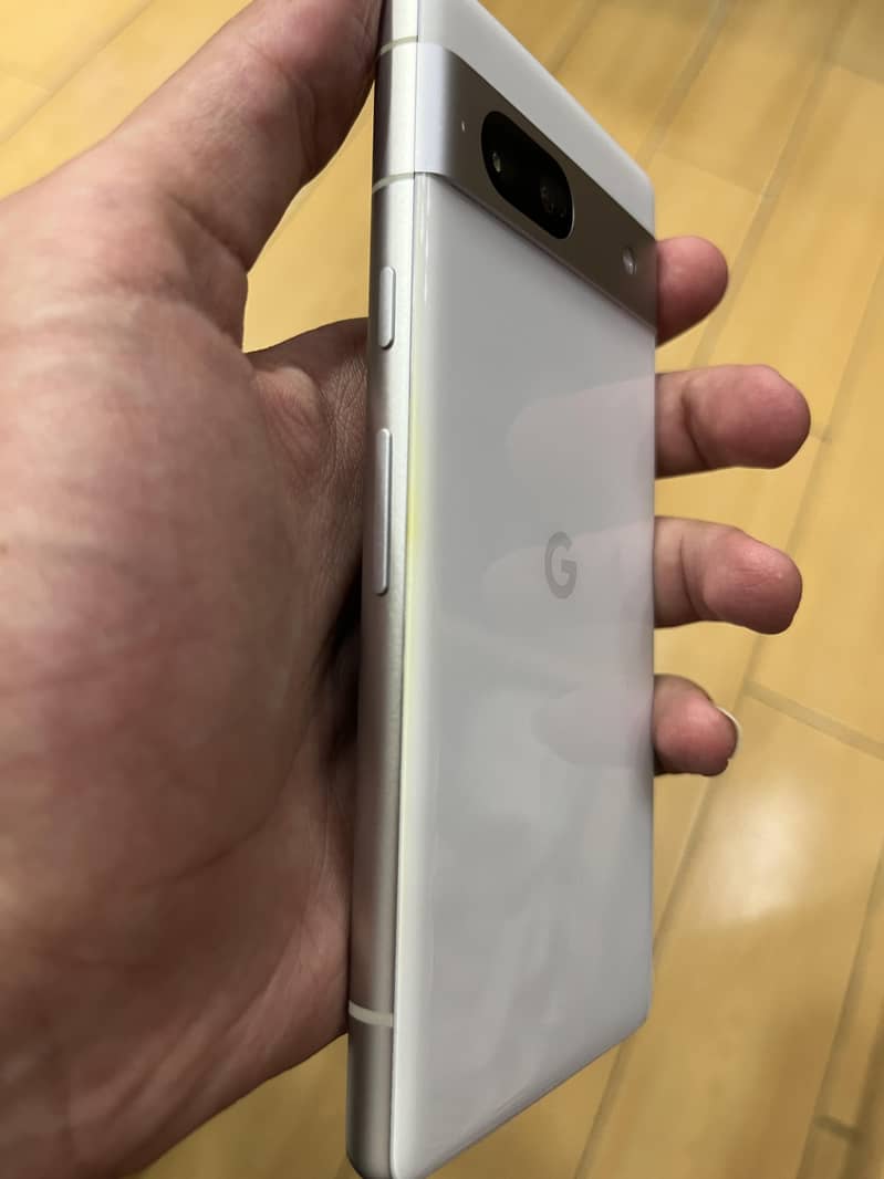 Google Pixel 7a 3