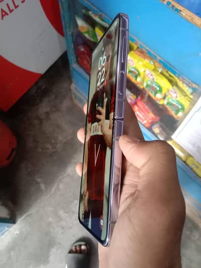 Samsung Mobile Z Flip 4