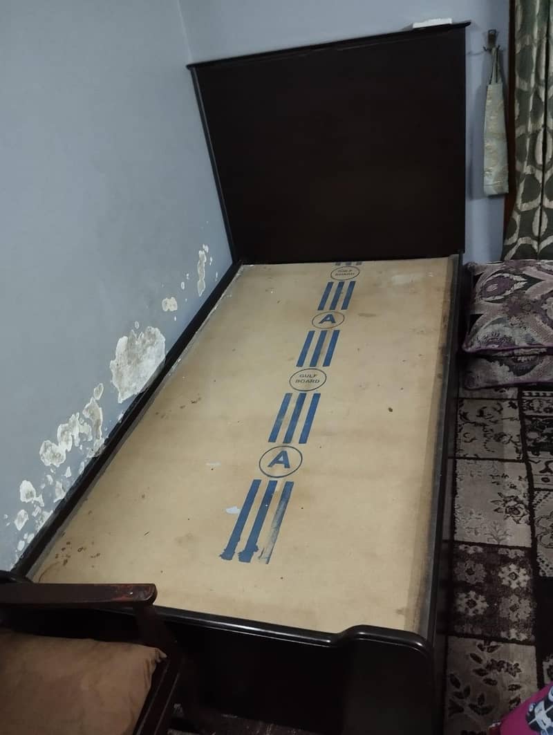 Single Bed 0