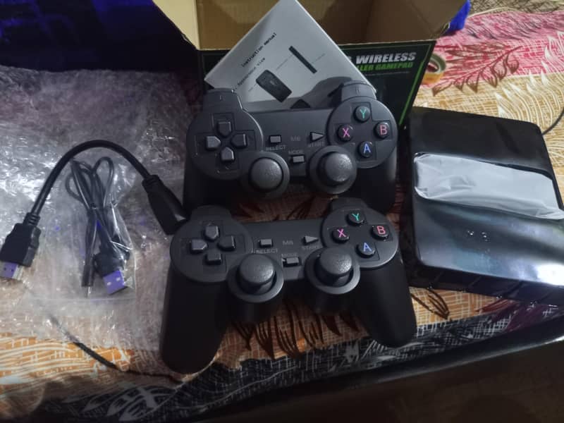 2 Gaming controller 2