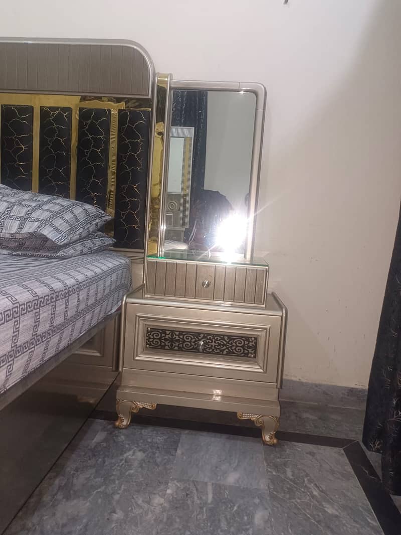 Double bed / bed set 2