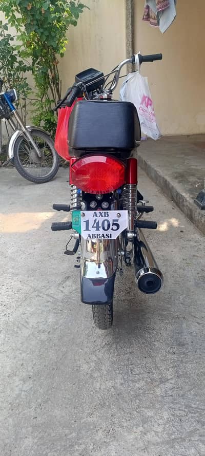 United hundred bike engine okay double Saman