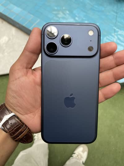 iPhone 17 Pro Max jv