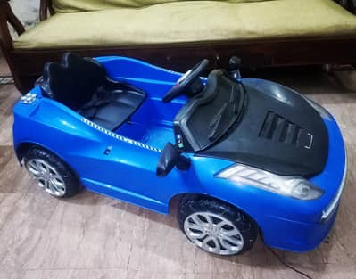 Kids Car with swing mode, usb,music,Lights, battery,All ok O3l28O8378O