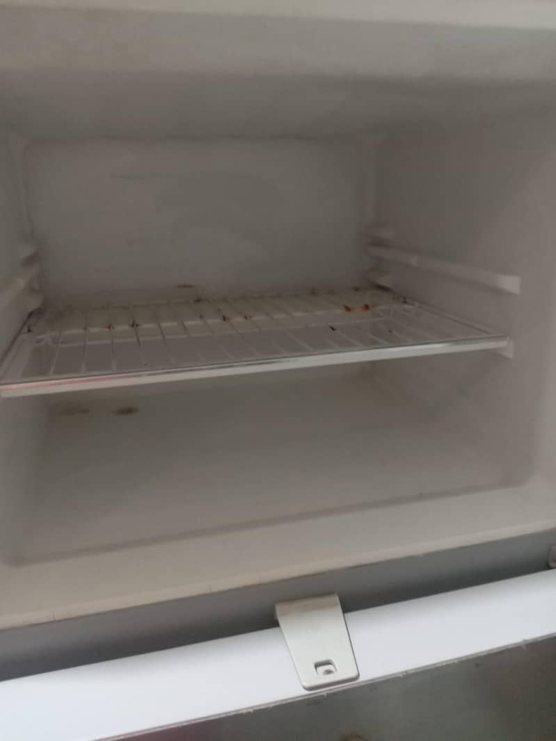 Refrigerator 1
