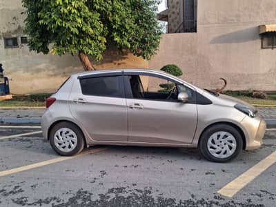 Toyota Vitz 2016
