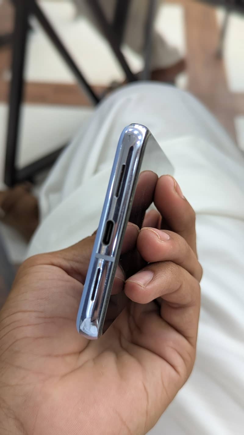 Google pixel 8 pro 3