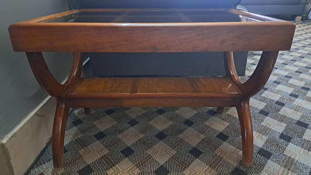 solid wooden tables 1