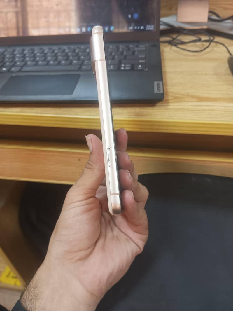 Google Pixel 8 5