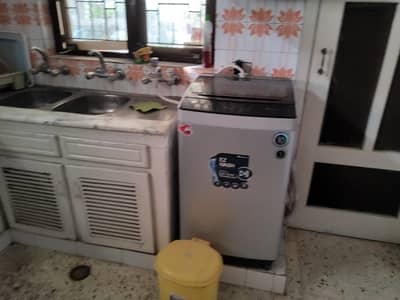 Slightly used washing Dawlance washing machine