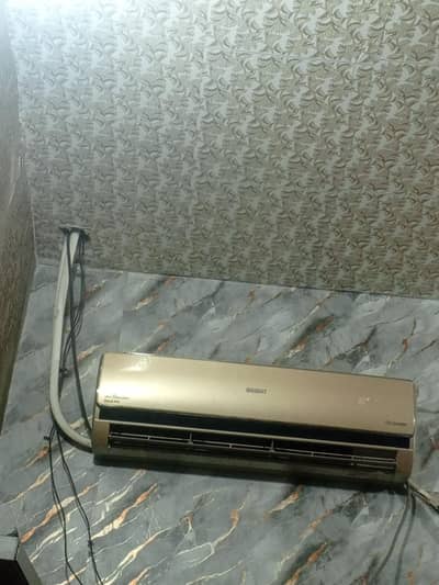 orient DC inverter 1.5ton good working excellent condition
