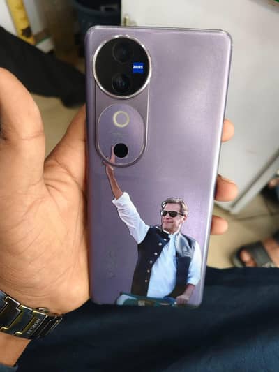Vivo V40 12+12/256 Condition 10 by 10 PTA Approved