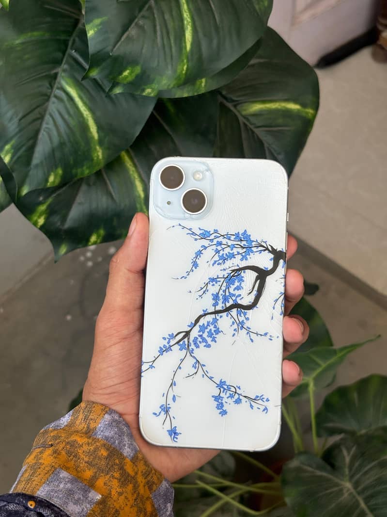 Apple iPhone 15 plus 3