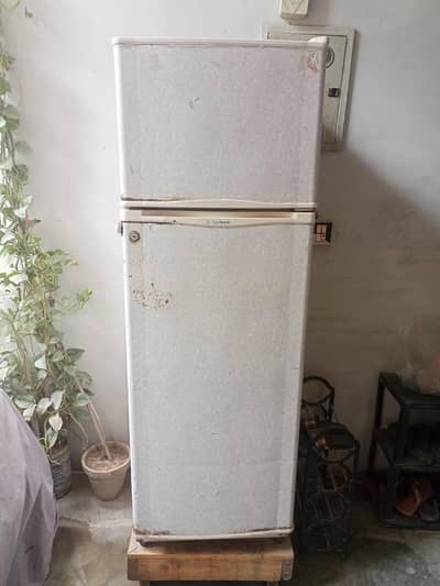Dawnlance Fridge