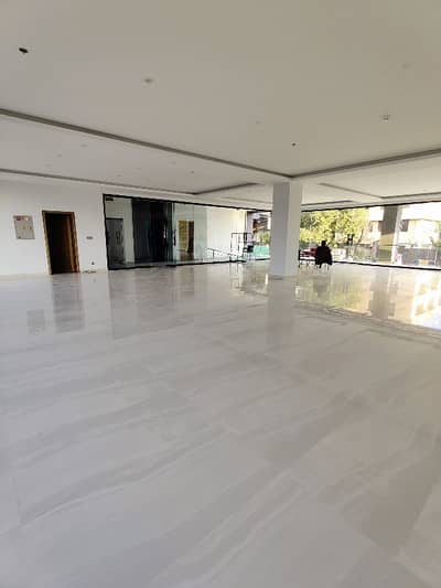 Property Connect Offer! New Blue Area 4000 Square Feet 2nd Floor Available For Rent, Lift Installed