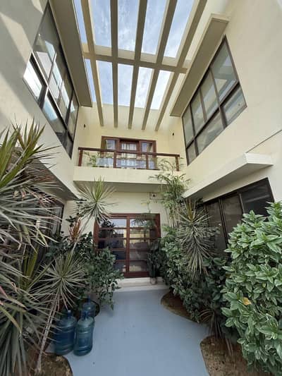DEFENCE 500 YARDS BUNGALOW FOR RENT LIKE NEW