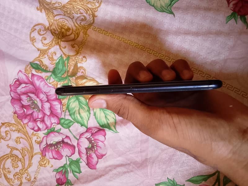 Apple iPhone 7 2
