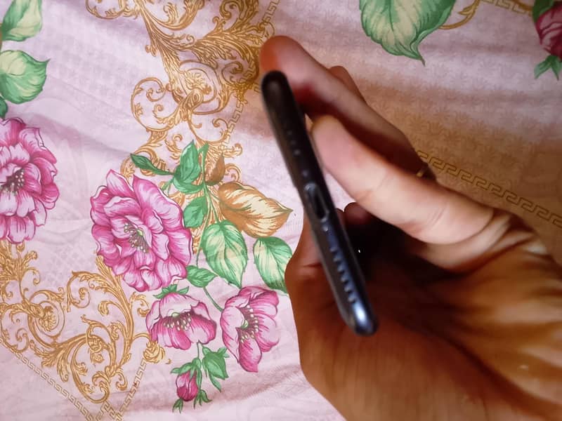 Apple iPhone 7 3