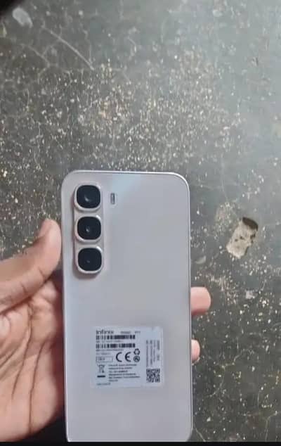 Infinix Hot 60 pro 8+8 128