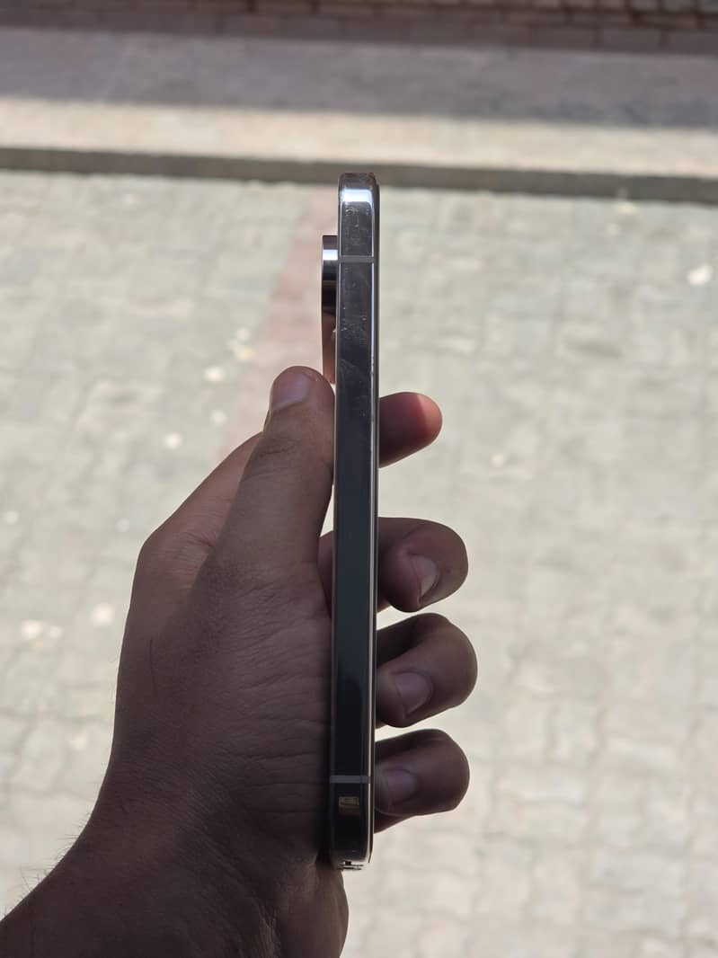 Google Pixel 9 Pro 3