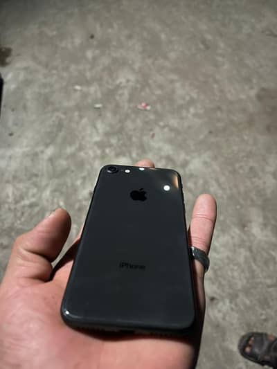Apple iPhone 8
