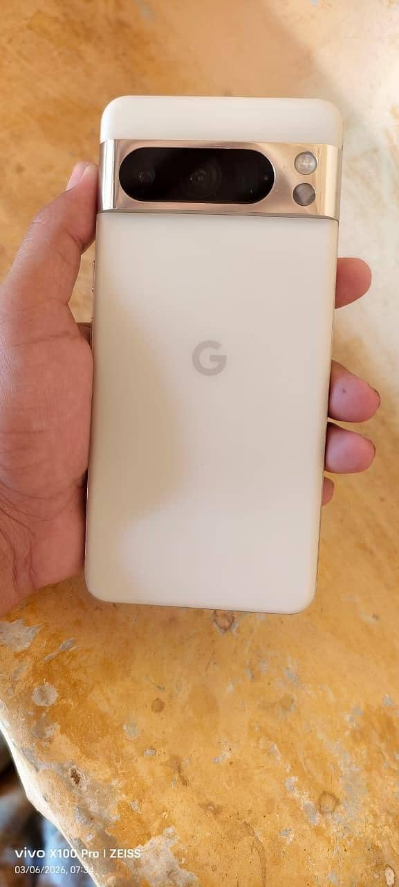 Google Pixel 8 Pro 0