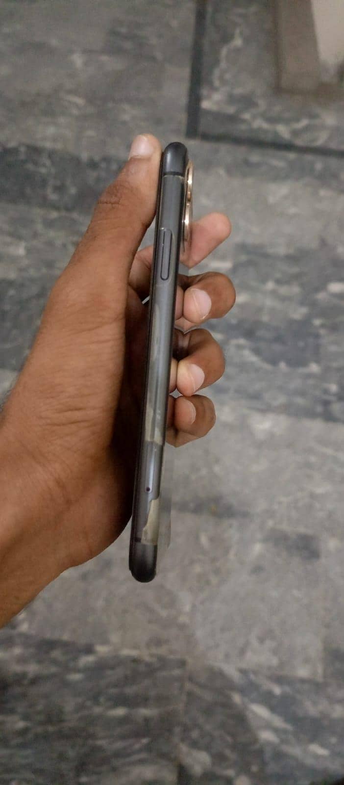 Apple iPhone 11 10