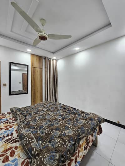 Par 2bed luxury apartment available for rent in Islamabad markez