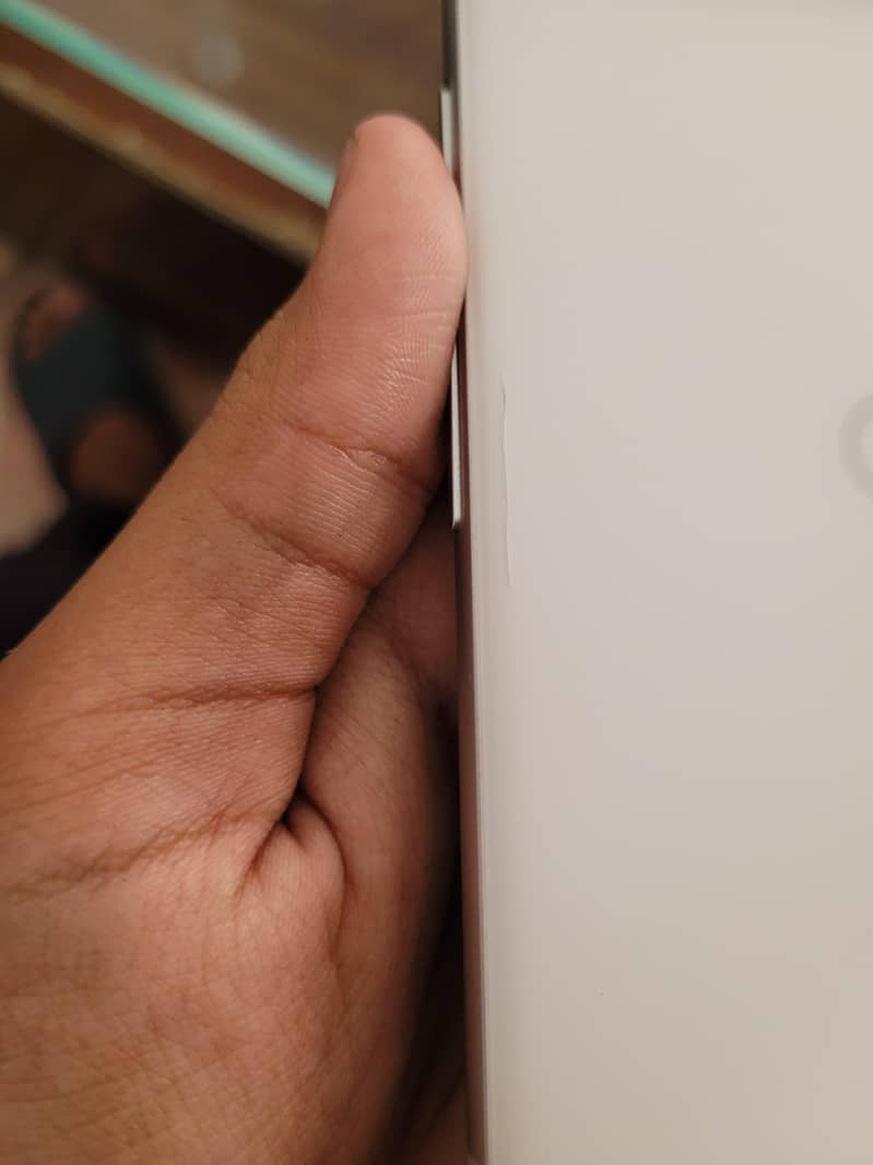 Google Pixel 7a 5