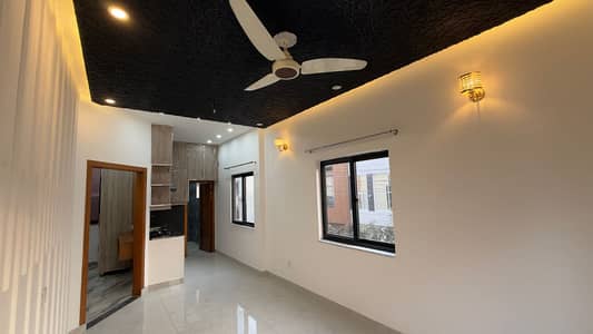 10 MARLA BRAND NEW UPPER PORTION FOR RENT IN VENUS