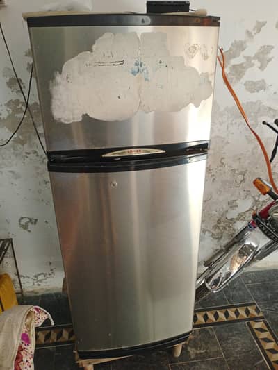 Singer refrigerator