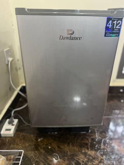 Mini room fridge
