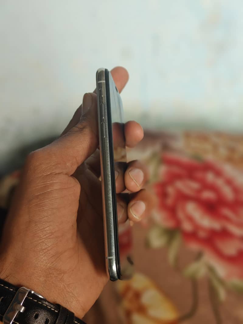 Apple iPhone X 2