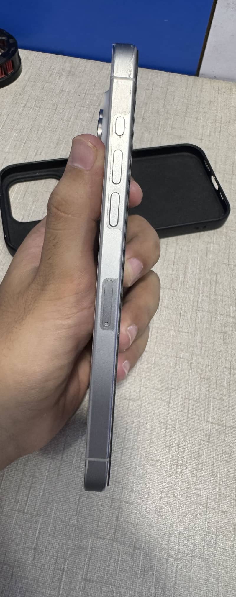 Apple iPhone 15 Pro Max 3