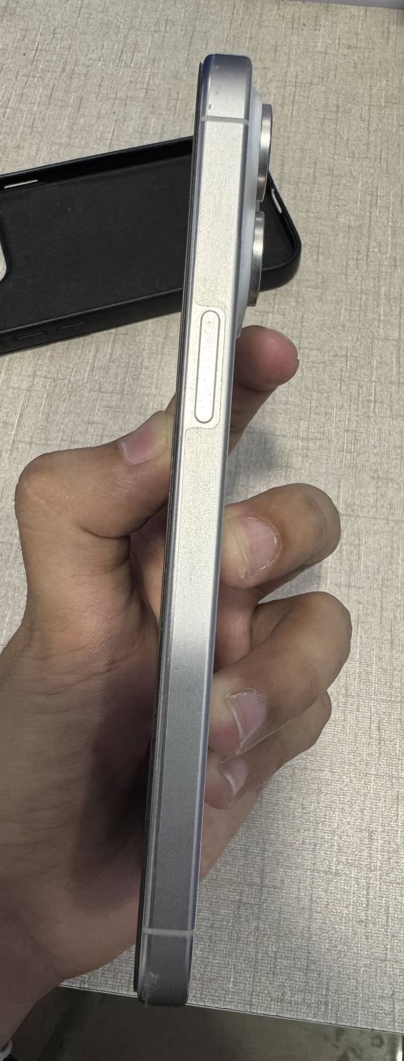 Apple iPhone 15 Pro Max 5