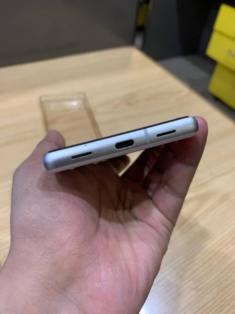 Google Pixel 7a 3