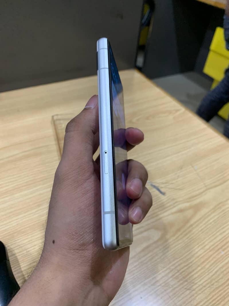 Google Pixel 7a 4