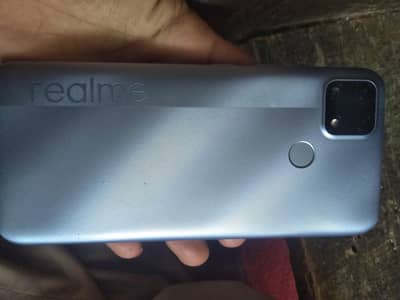 realme