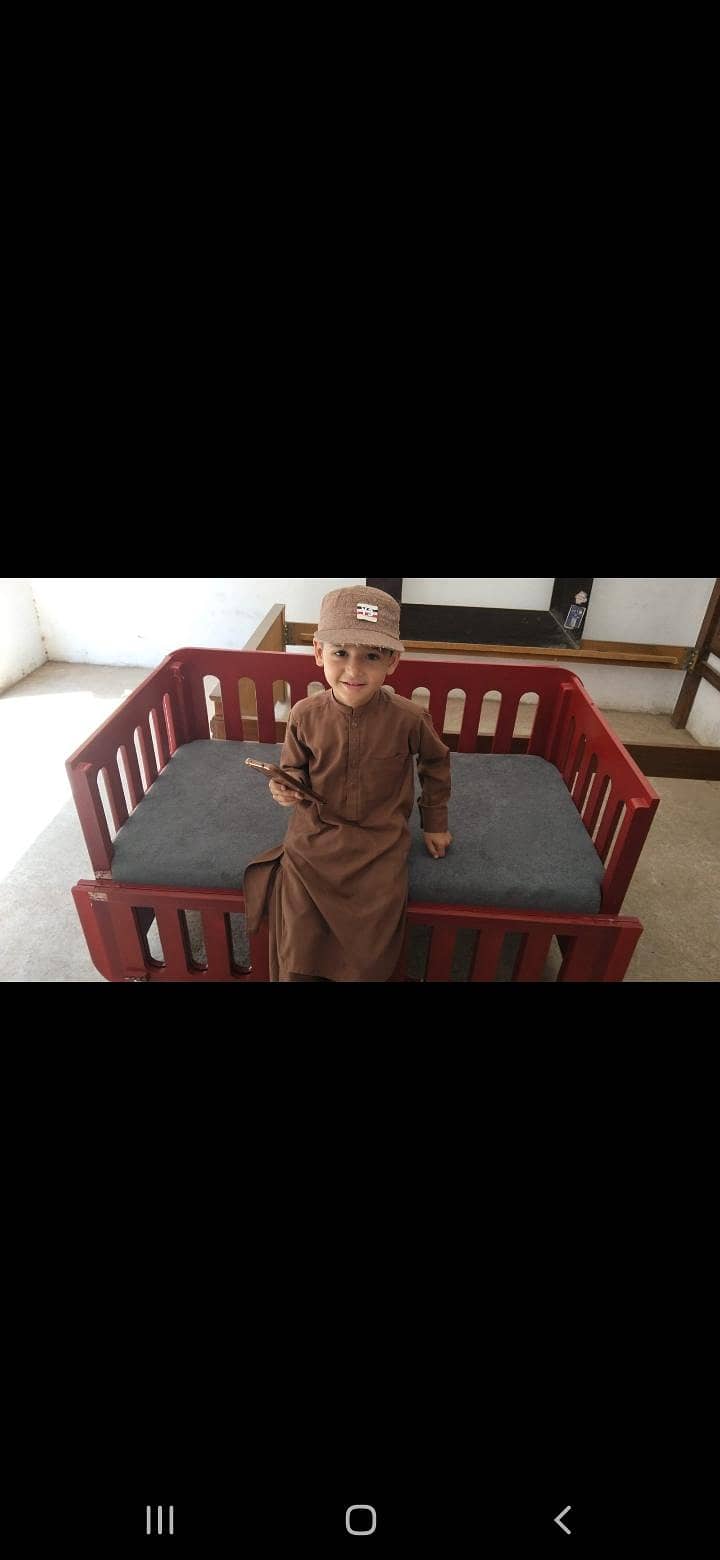 BABYS BED 1