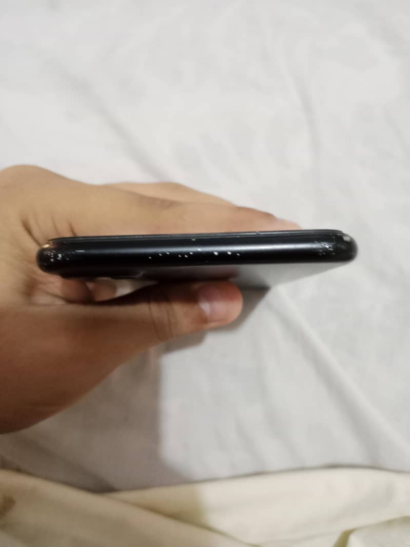 Apple iPhone 7 Plus 2