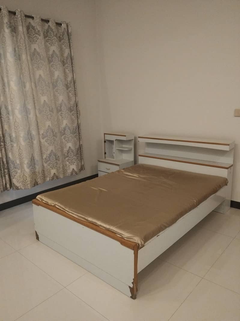 Single Bed 2