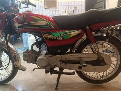 Honda CD 70 bike
