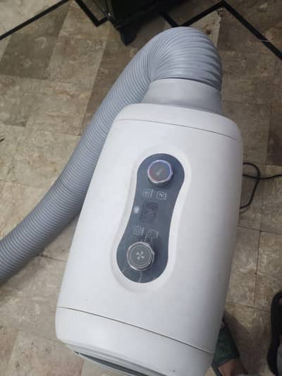 E-Tech Portable AC (Cool & Heat) – Excellent Condition
