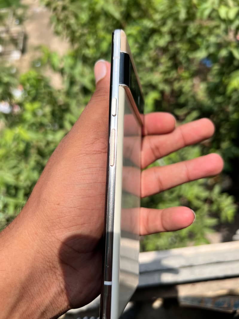 Google Pixel 6 Pro 2