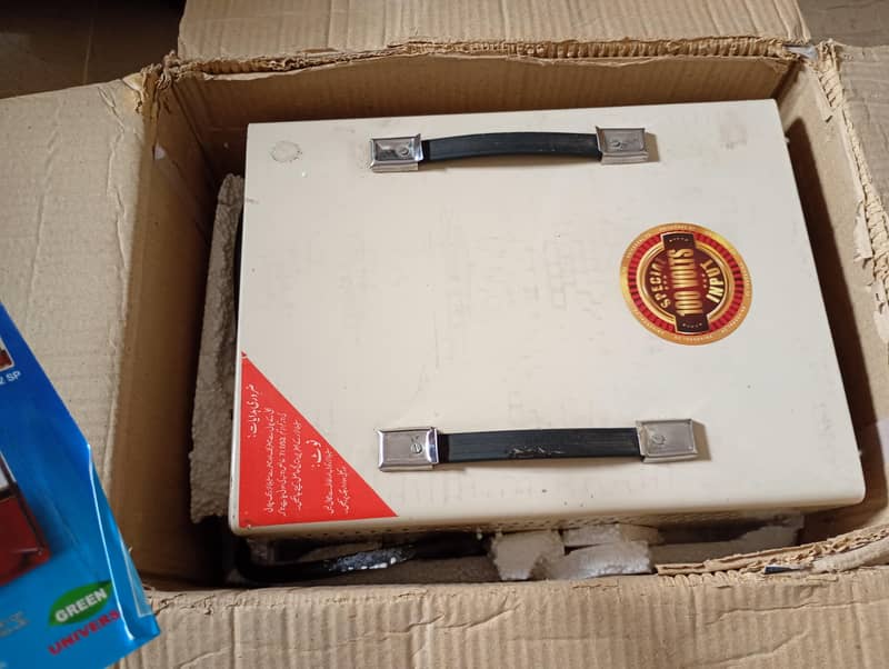 universal stablizer 10,000 whatts 8