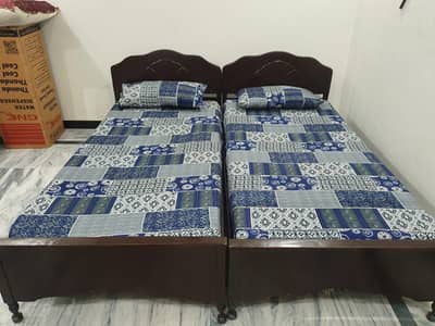 Single Beds with mattress
