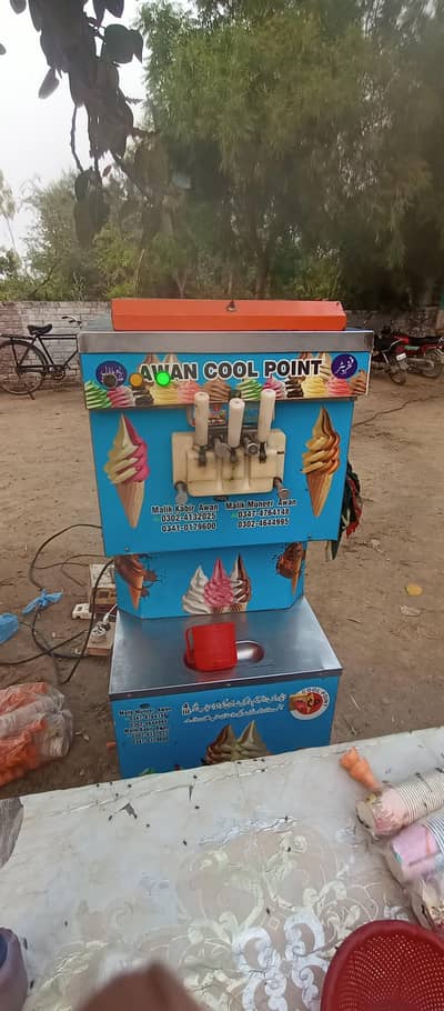ice cream machine Very good Condition Kam electricity urgent sale