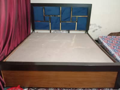 Best wooden double bed