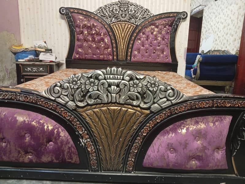 wodden bed set 1